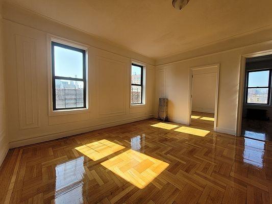 Foto del edificio - 2 bedroom in BRONX NY 10451