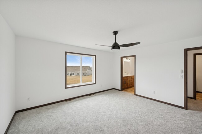 Foto del edificio - 18061 Walnut Circle