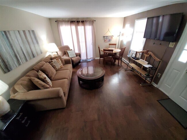 Foto del edificio - 9720 Winchester Ave