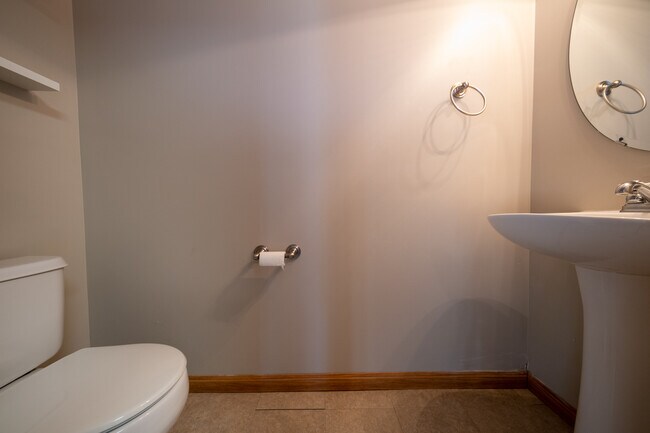 Building Photo - 15369 Flower Way