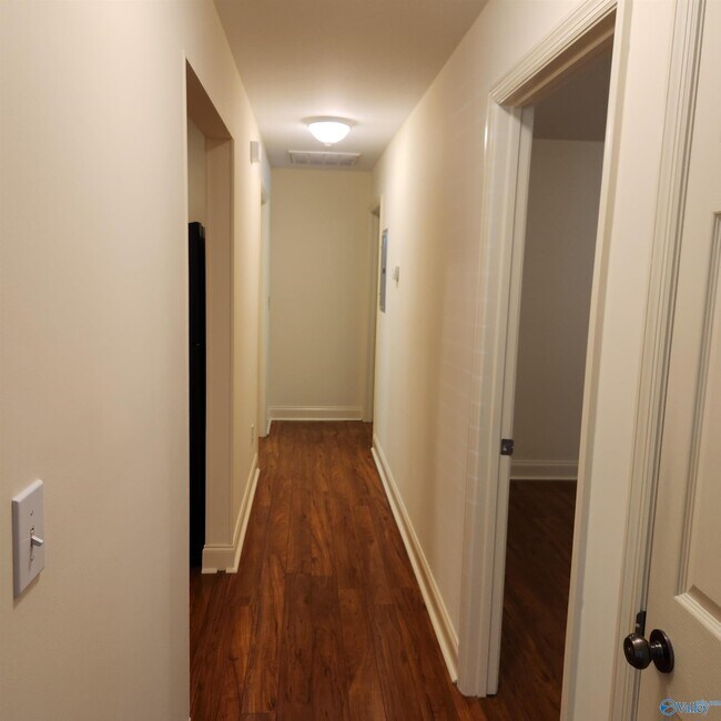 Foto del edificio - 4369 Sullivan St