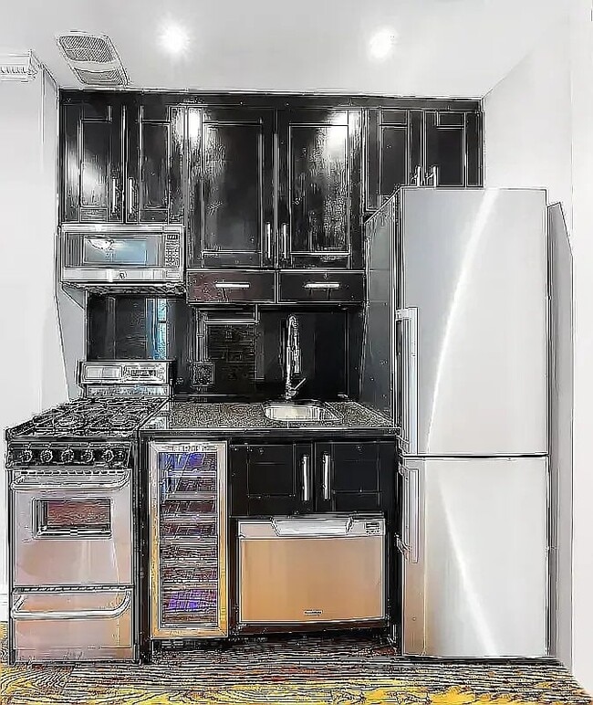 Foto del edificio - 326 E 35th St