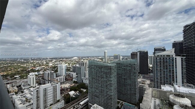 Foto del edificio - 1300 S Miami Ave