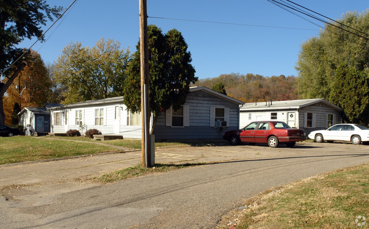 Foto principal - 120 Gibbens Ln