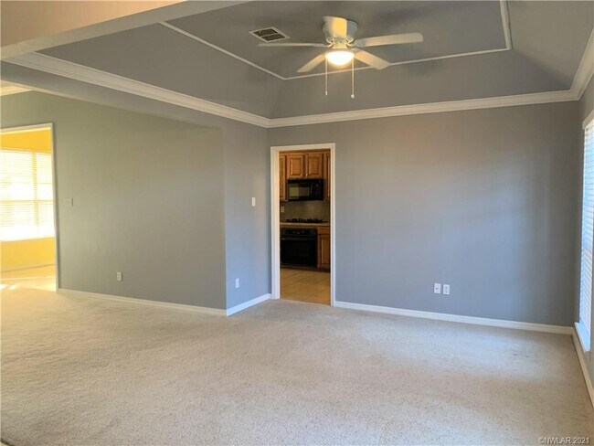 Building Photo - 3006 Pleasant Grove