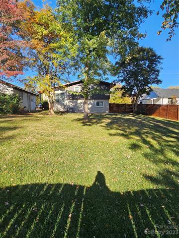 Building Photo - 2032 Emerywood Dr