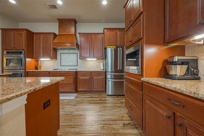 Building Photo - 25618 British Pine court
