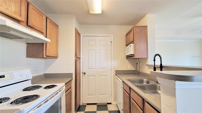 Building Photo - 3712 Castle Pines Ln