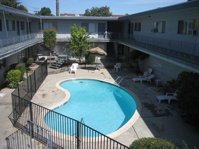 Pool - The Cloister Apartments