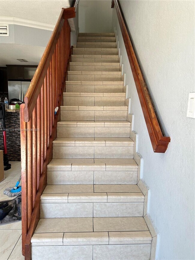 Foto del edificio - 1300 W 53rd St