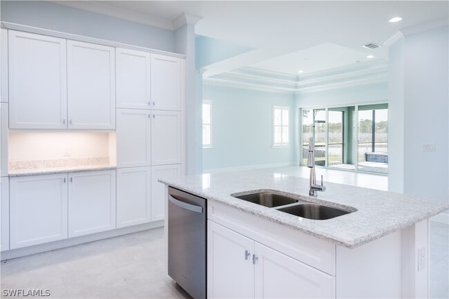 Building Photo - 8813 Yucatan Ct