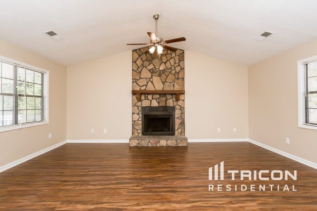 Building Photo - 2740 Chickory Hill