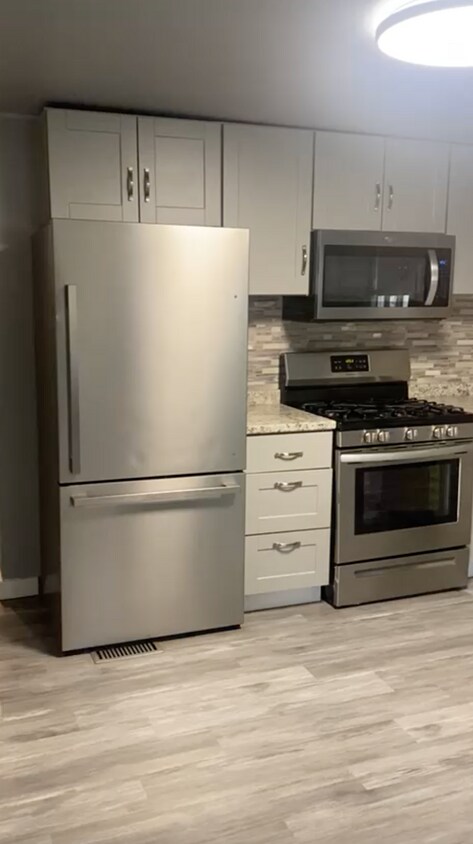 Foto principal - 8920 Elim St