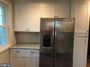 Foto del edificio - 1627 Quarter Ave