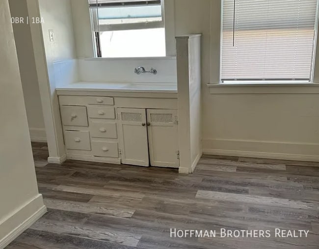 Foto del edificio - 644 W 5th St