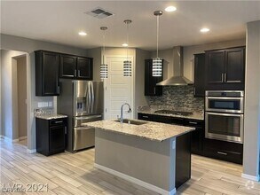 Building Photo - 114 Berneri Dr
