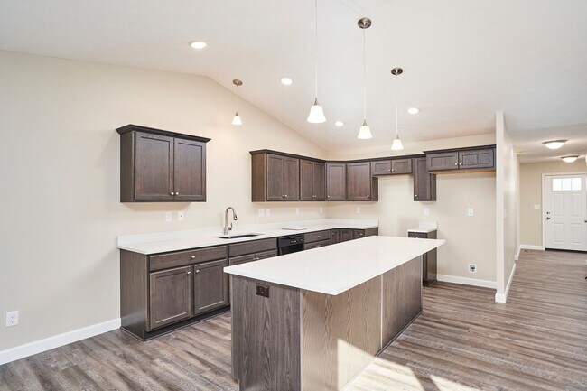 Foto del edificio - 5048 Catawba Pl Ln