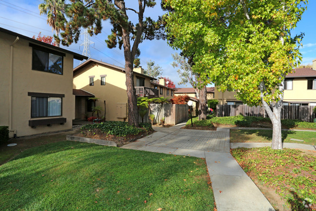 Building Photo - Franciscan Apartments