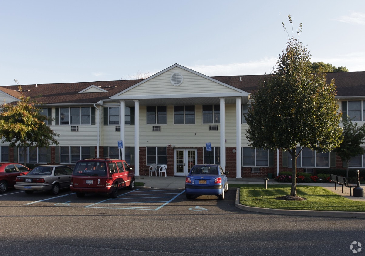 Primary Photo - Building 1