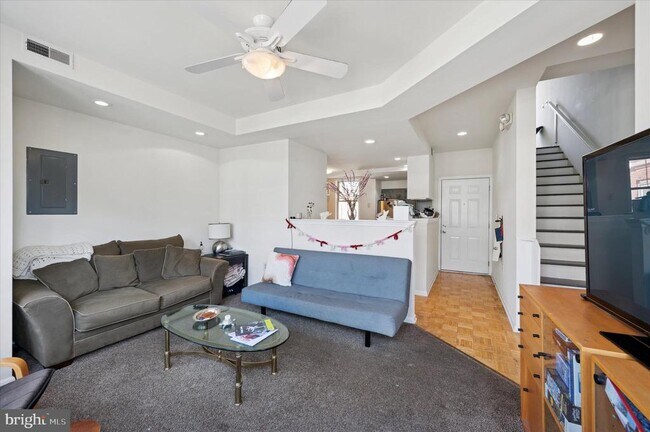 Foto del edificio - 3725 Lancaster Ave