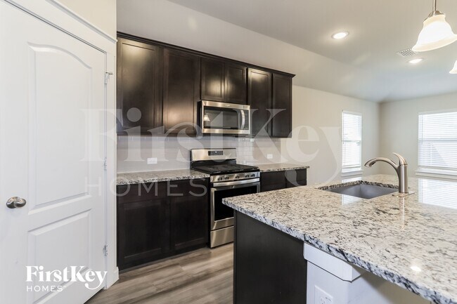 Building Photo - 9017 Zubia Ln