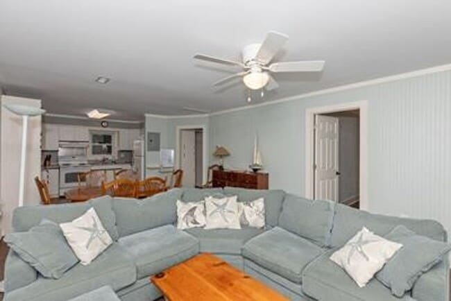 Building Photo - FULLY FURNISHED OFF-SEASON GETAWAY STARTIN...