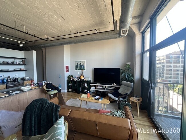 Foto del edificio - 221 E Cullerton St