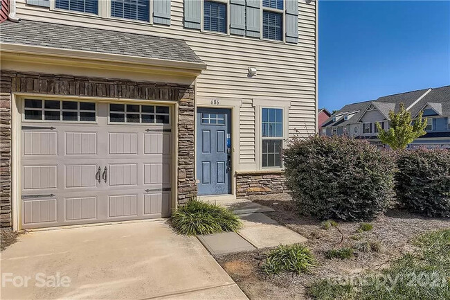 Foto del edificio - 686 Studio Ln NW