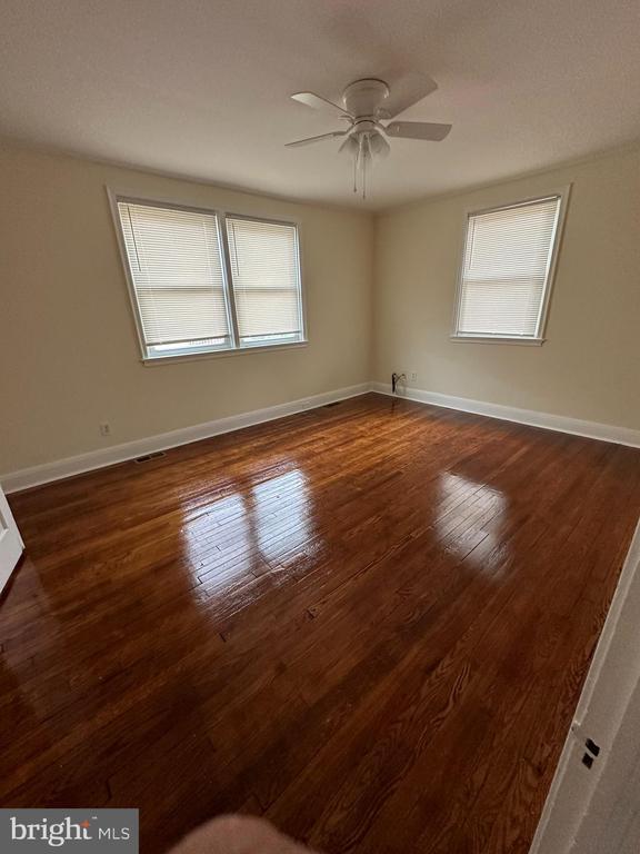 Foto del edificio - 9 E Overlea Ave