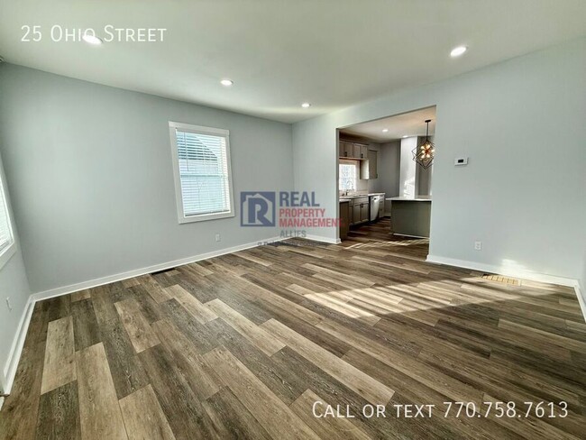 Building Photo - 25 Ohio St