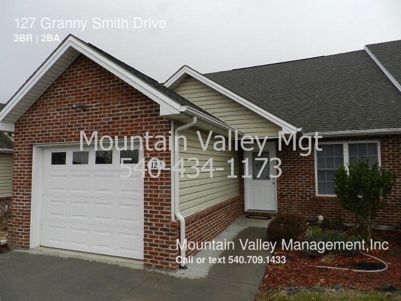Foto principal - 127 Granny Smith Dr