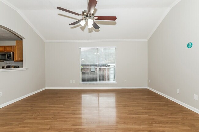 Foto del edificio - 511 Paradise Ln