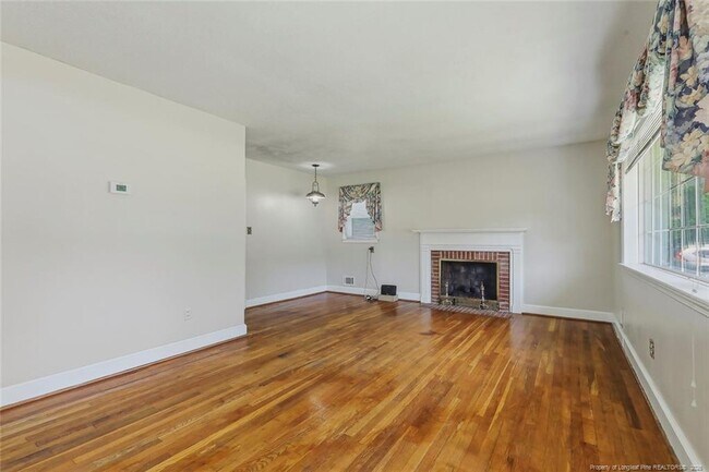 Foto del edificio - 2902 Cornell Dr