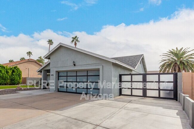 Building Photo - 5713 E Hillery Dr