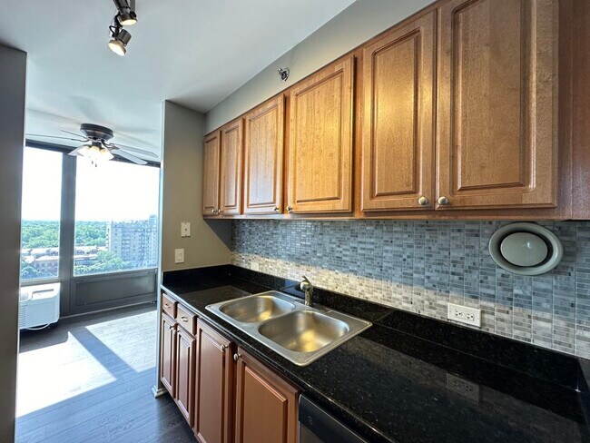 Foto del edificio - 4334 N Hazel St