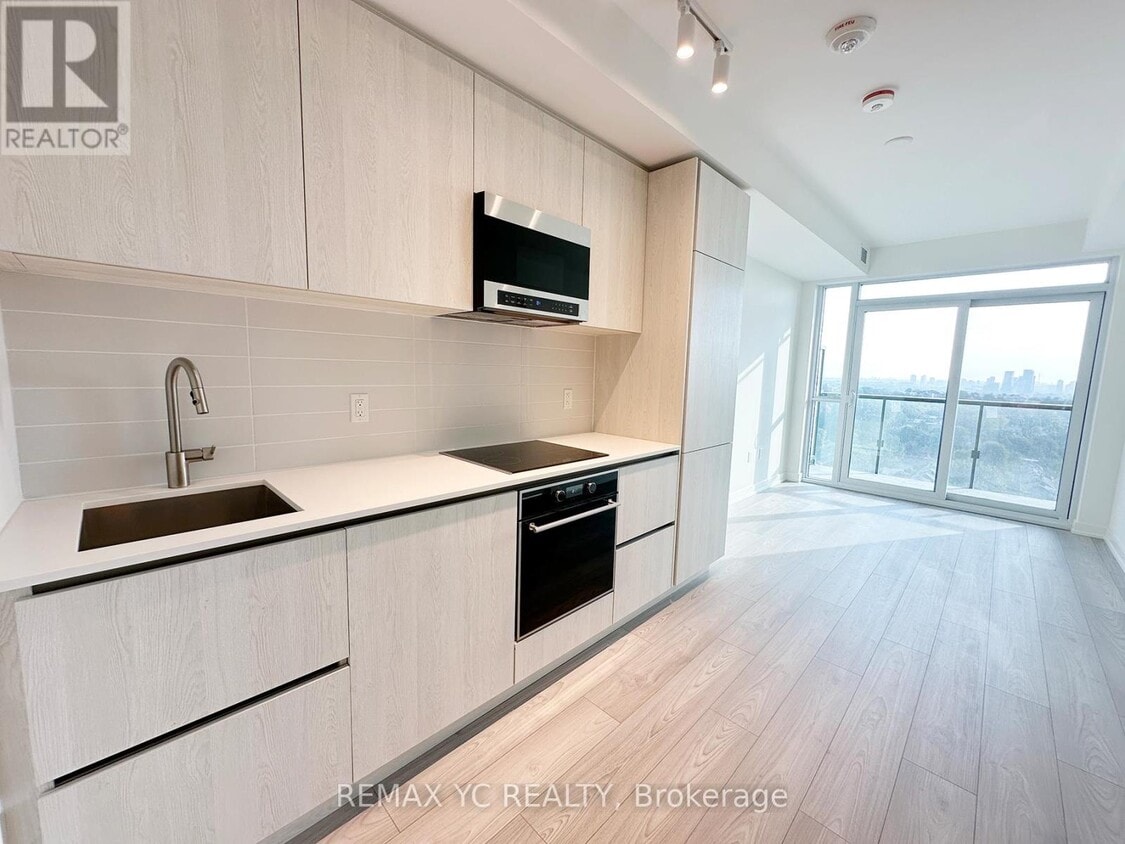 Photo principale - 110 Broadway Ave