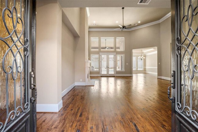 Building Photo - 63 Oak Estates Dr