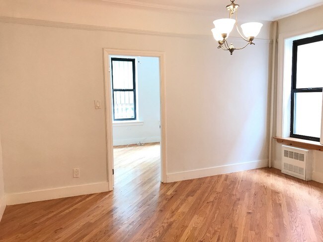 Building Photo - 973 Montgomery St