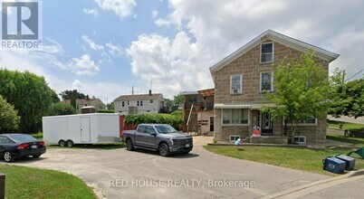 Building Photo - 55 John St