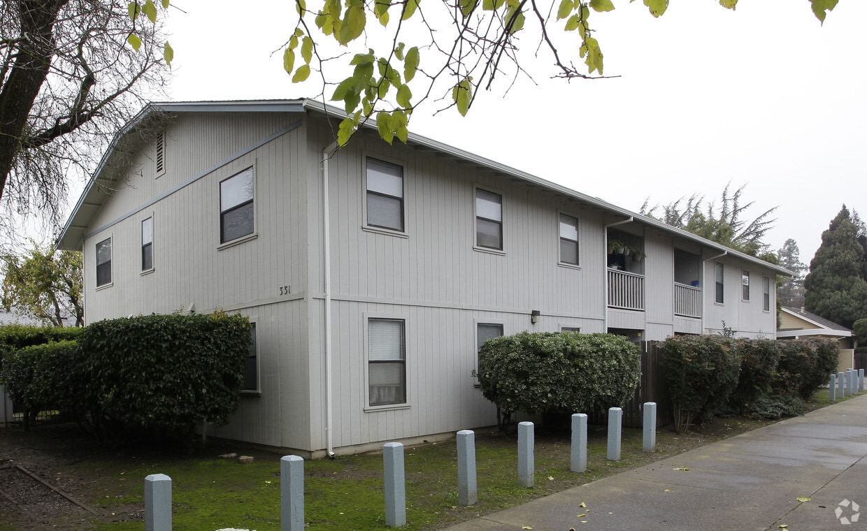 331 S Jefferson St, Dixon, CA 95620 Apartments in Dixon, CA