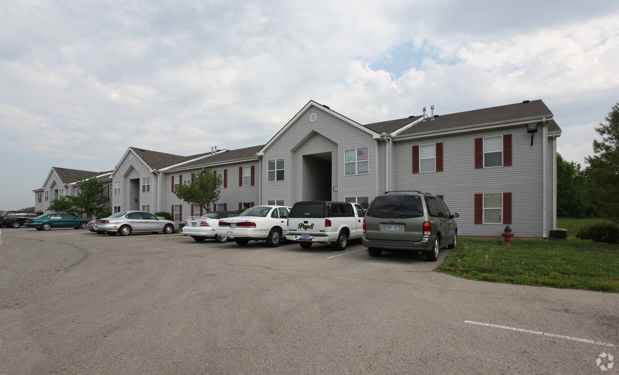 Paola Sundance Apartments Apartments 202 Sundance Dr Paola, KS