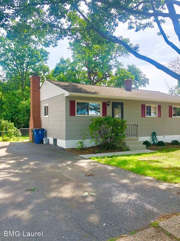 4 br, 2.5 bath House 5 Ellington Dr House Rental in Annapolis, MD