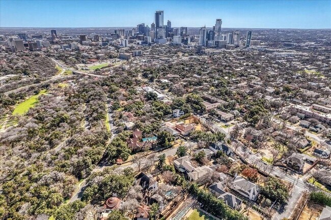 Foto del edificio - 1508 Marshall Ln