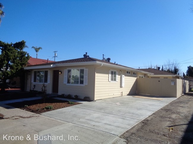 Building Photo - 4875 35th St