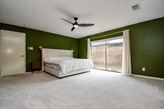Building Photo - 7711 Hopewell Ln