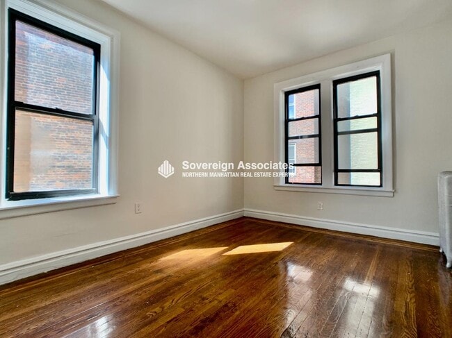 Building Photo - 21 Magaw Pl