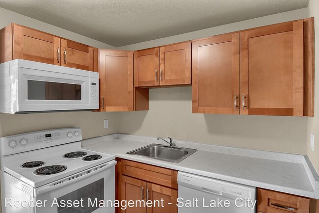 Building Photo - 3319 1300 E