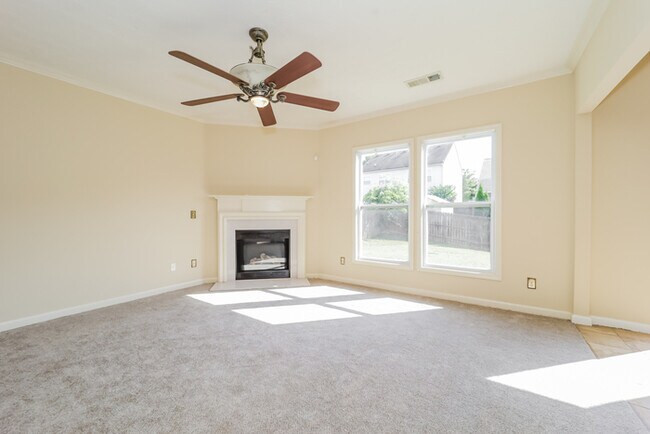 Foto del edificio - 407 Glenleigh Dr