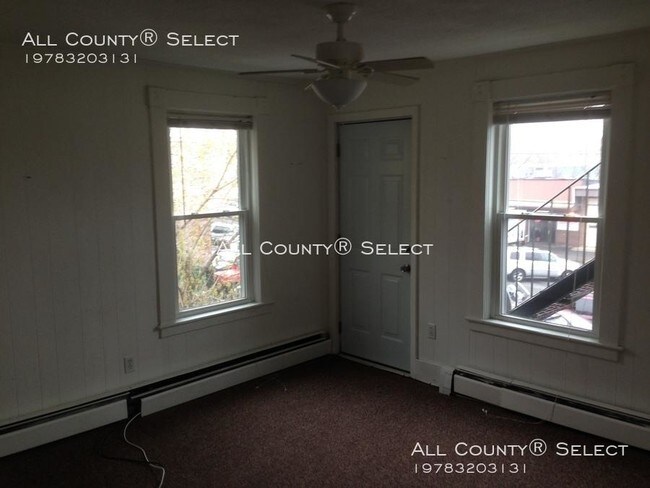 Building Photo - 2 bedroom in Peabody MA 01960