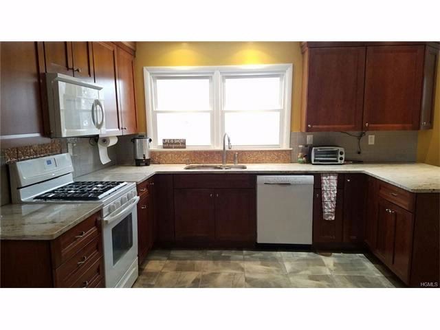 Building Photo - 12 Samuel Rd